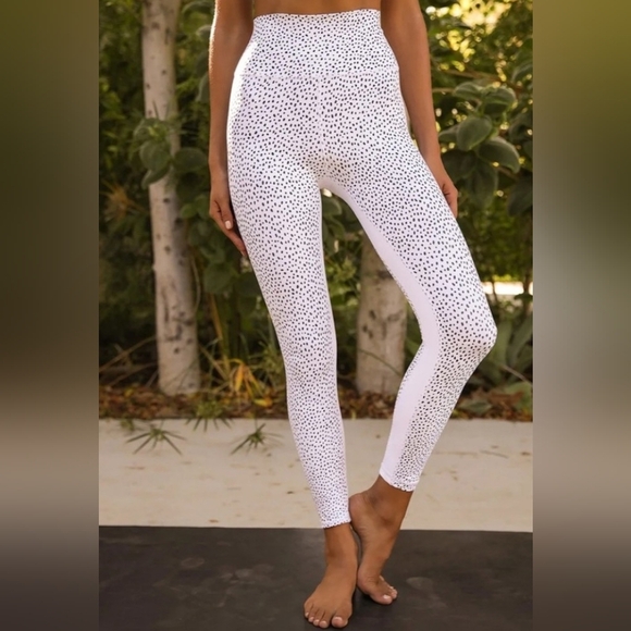 Allfenix White And Black Montana 7/8 Leggings Size S - Picture 16 of 16